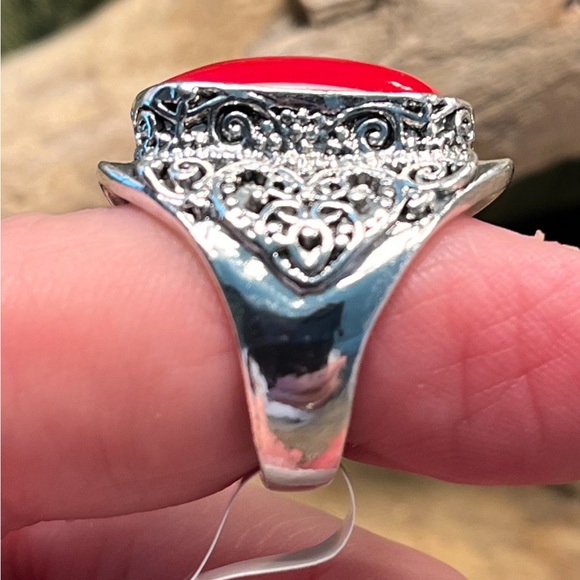 Stunning Bohemian Red Turquoise Oval Elongated Resin Gemstone Steel Alloy Ring - Picture 6 of 16